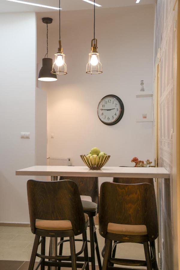 Deluxe With 4bedrm 2 Bathrm Apartmán Budapest